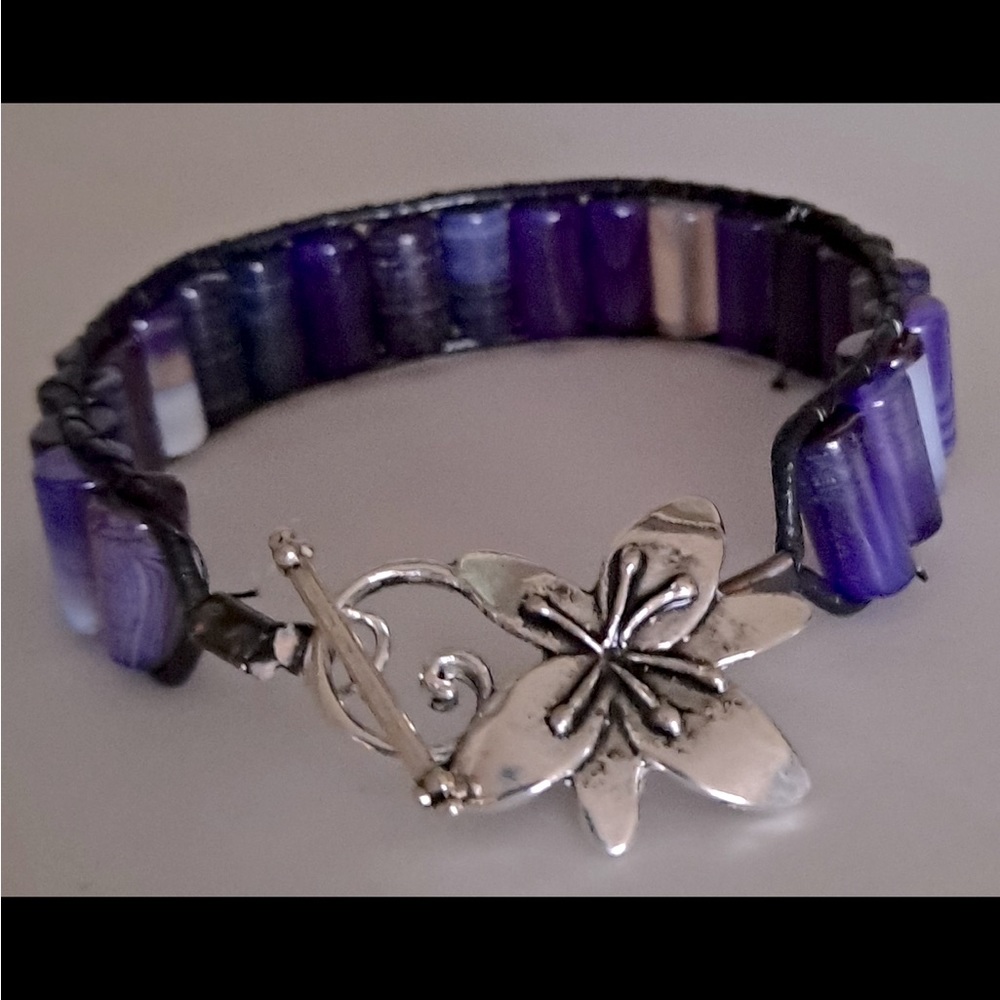 Women’s handmade beaded bracelet